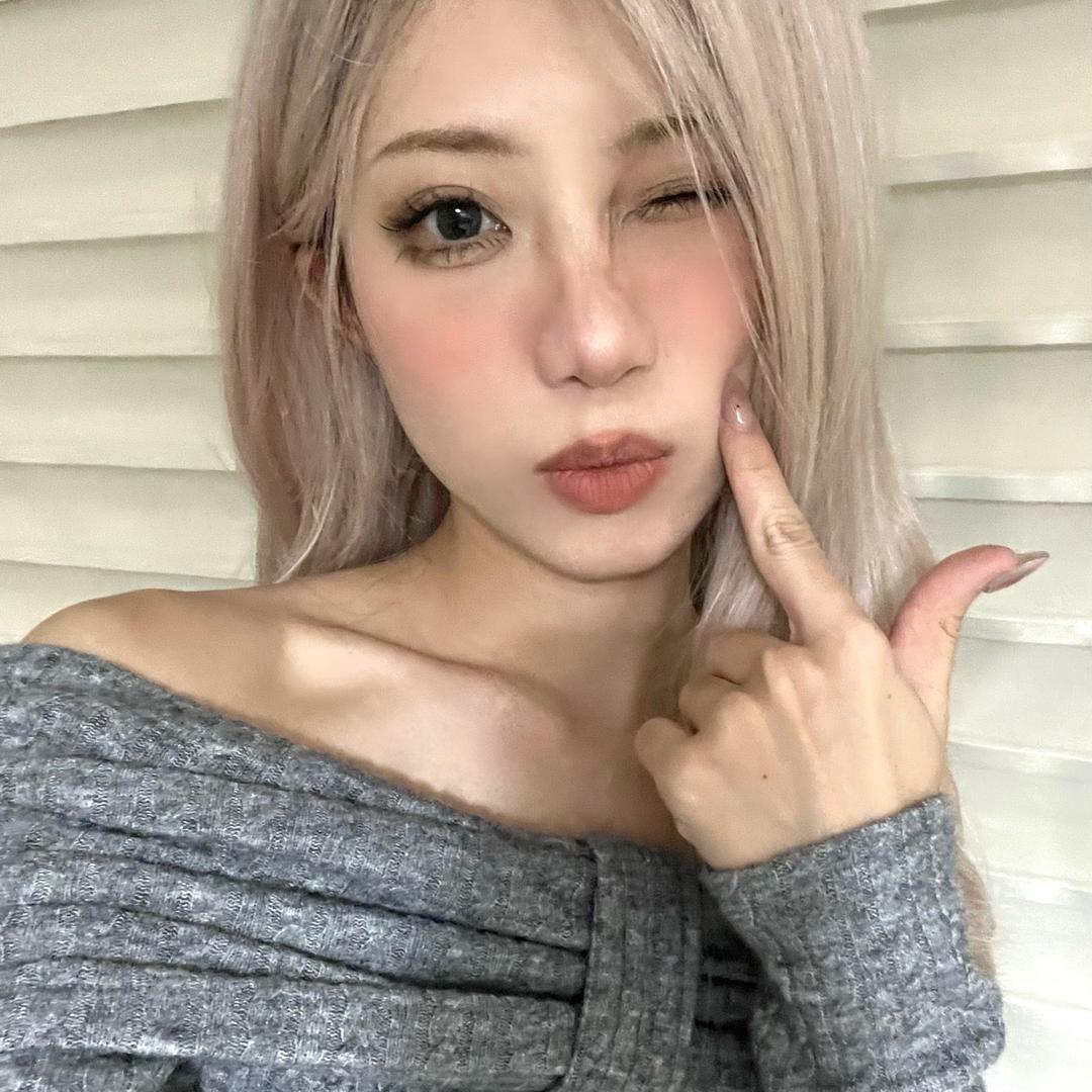 三月