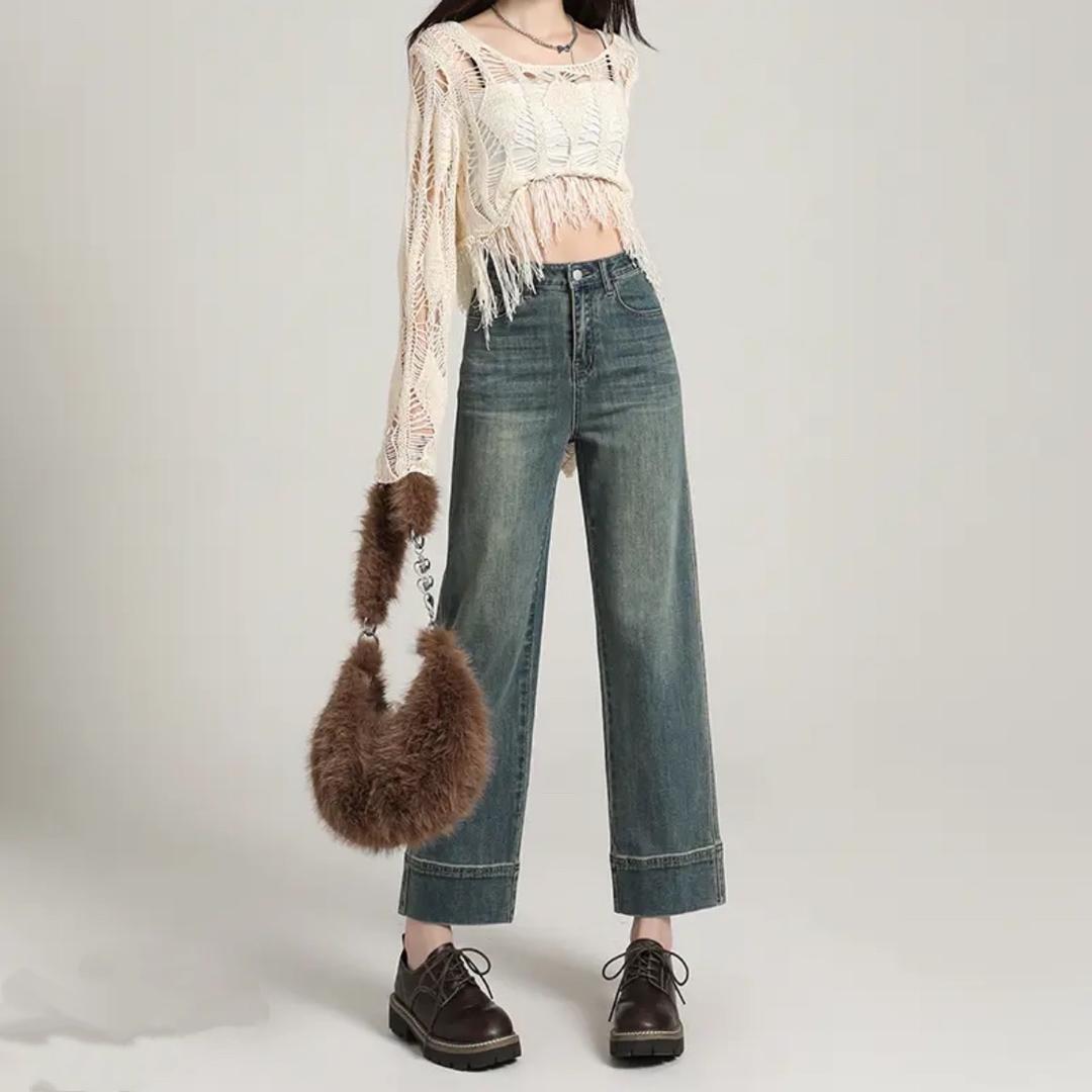 依澜站服饰
