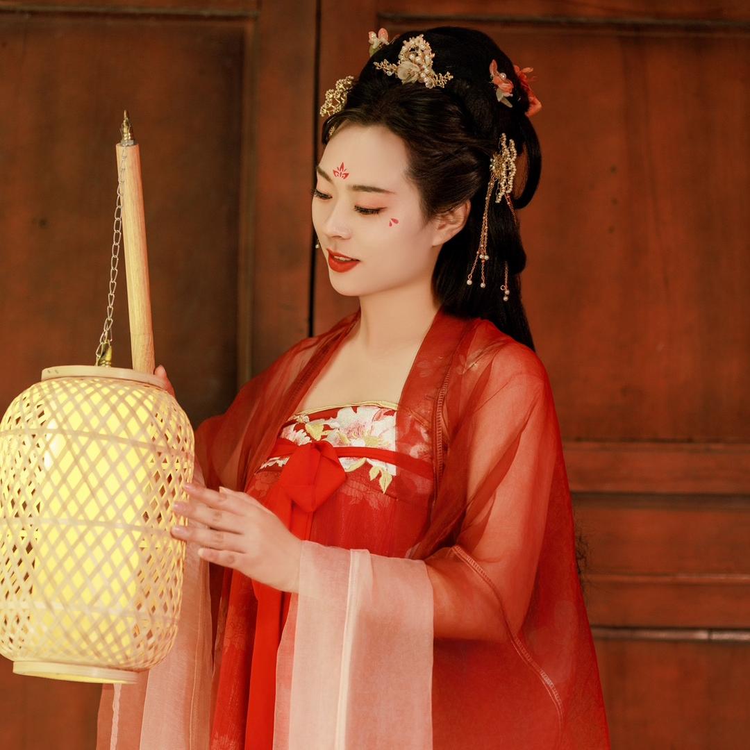十一宝（才艺🎹薇姐）暂时停播
