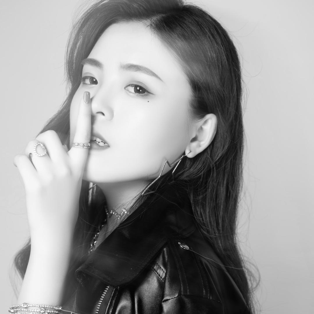 桃桃是只猫ღ°