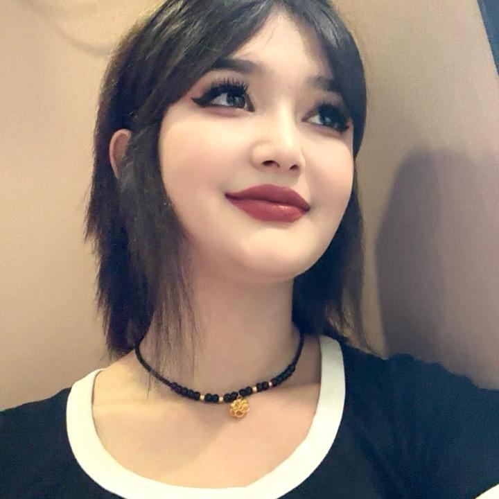 丽呀 本人