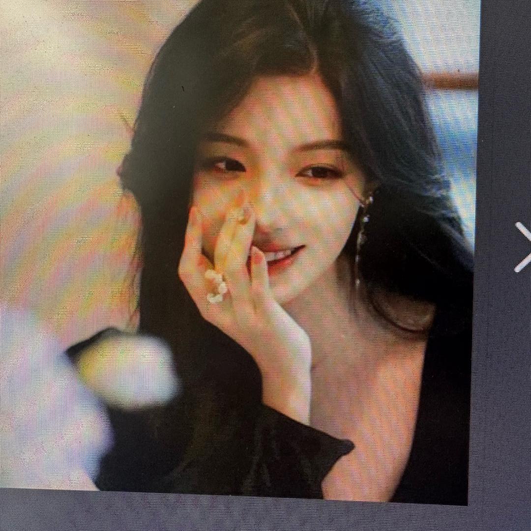 依然♥️🩷💕🟧🟨❤️