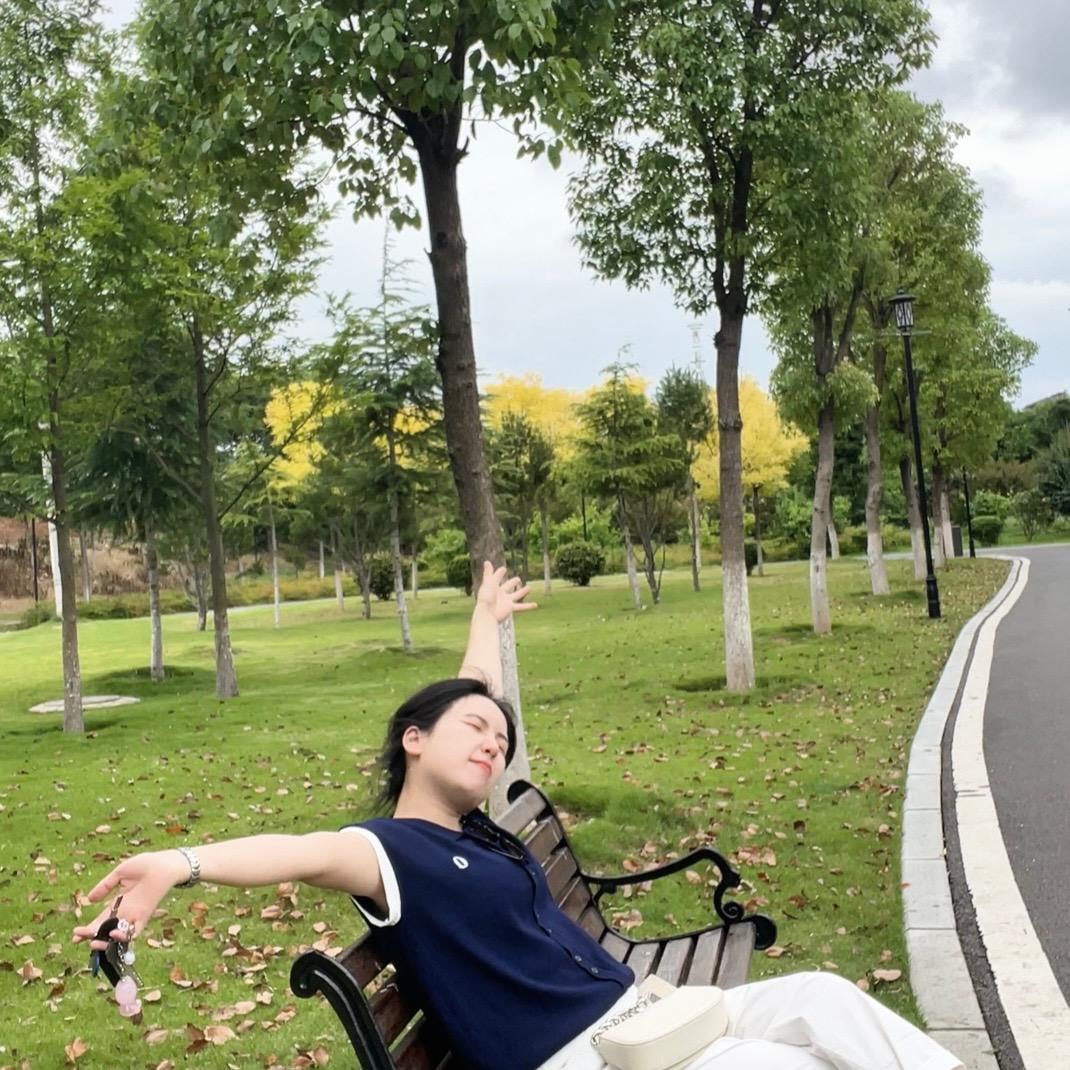 是娜娜哟～