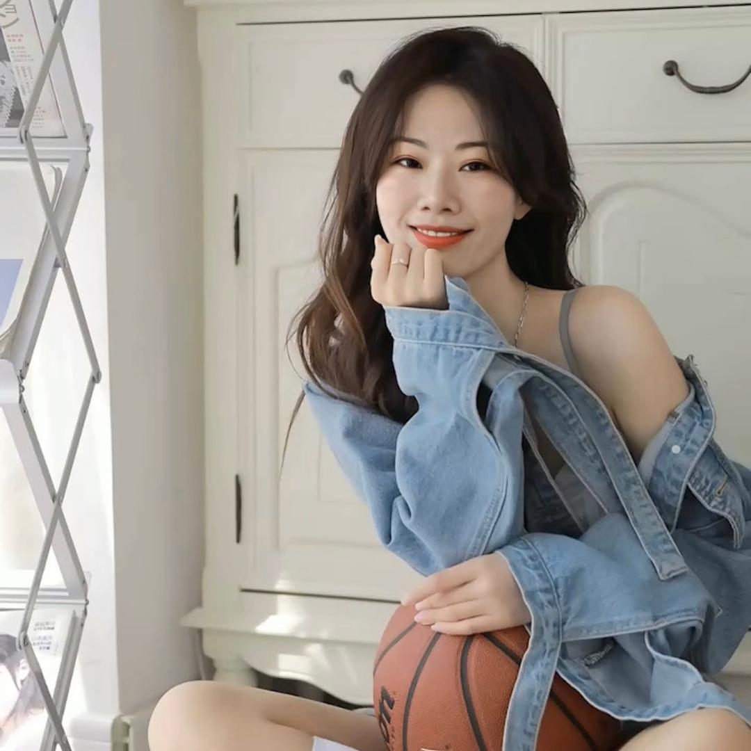 京汇桃子🍒贰玖