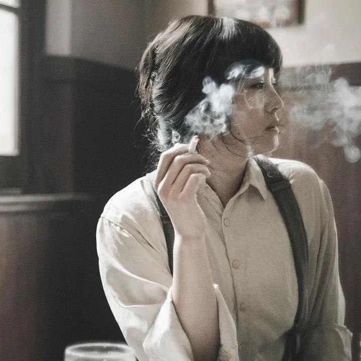 一杯空雾头像