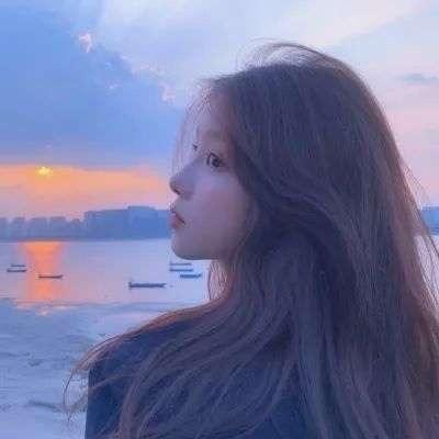 八月染秋叶初凉一