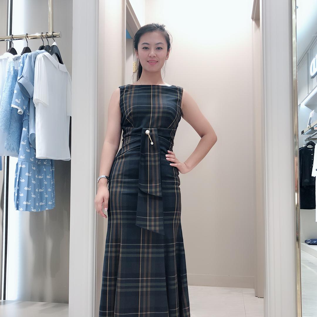 丽慕服饰店