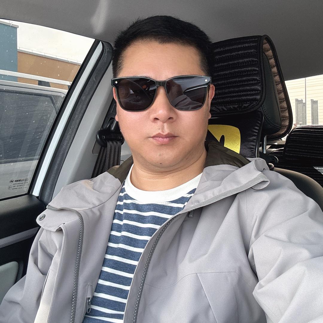 李铭阳