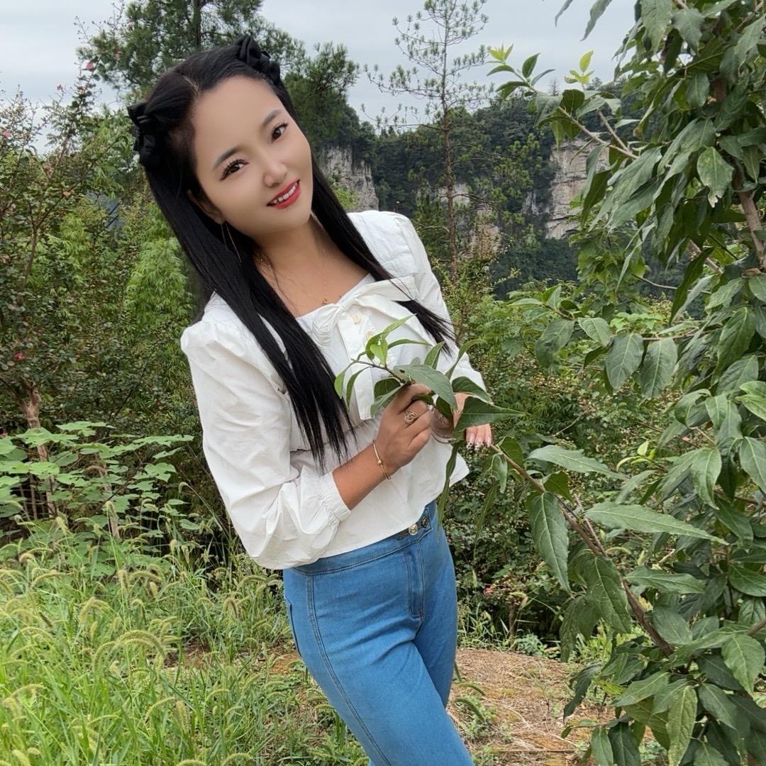 《茅台花妹》