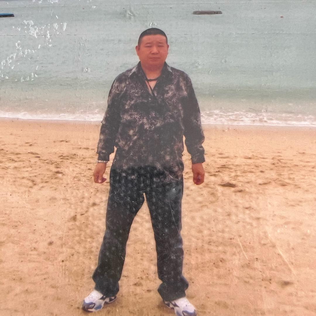 陈海海。 j