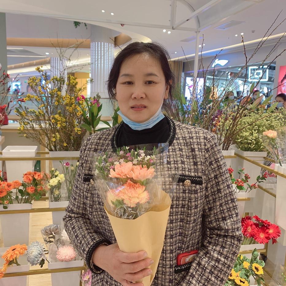 站在幸福的肩上