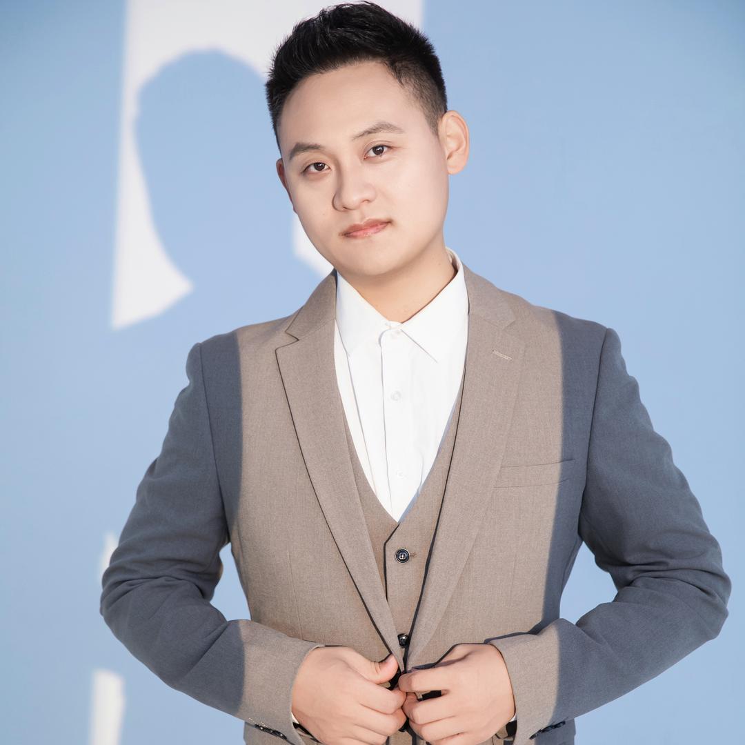 曹恩哲-声乐教练