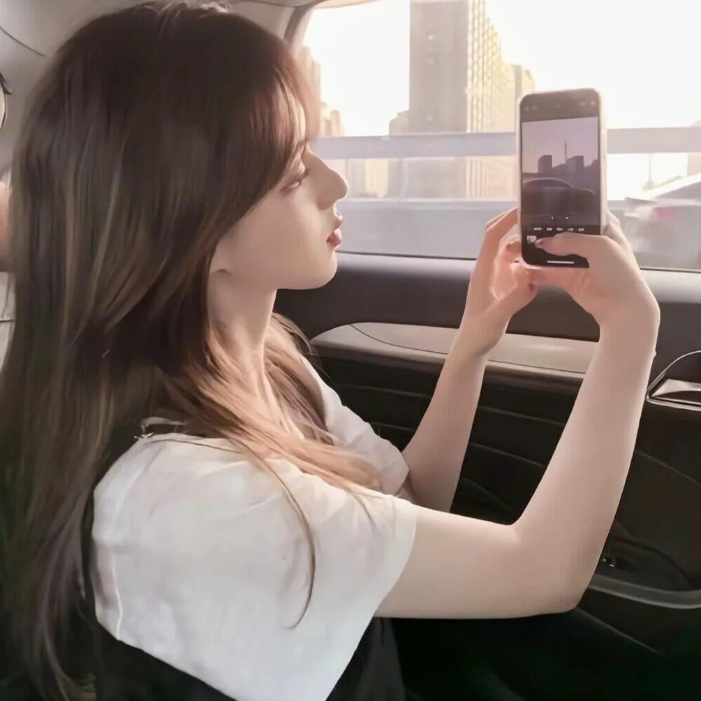 丫头¥（连赞拉黑）