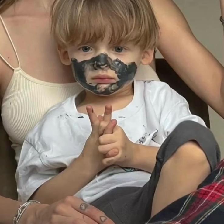 小T