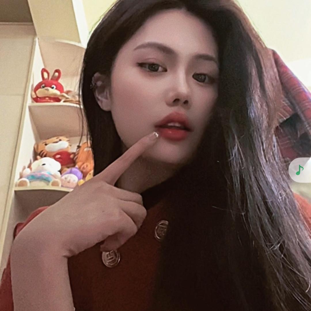 抑郁的嘟嘟包