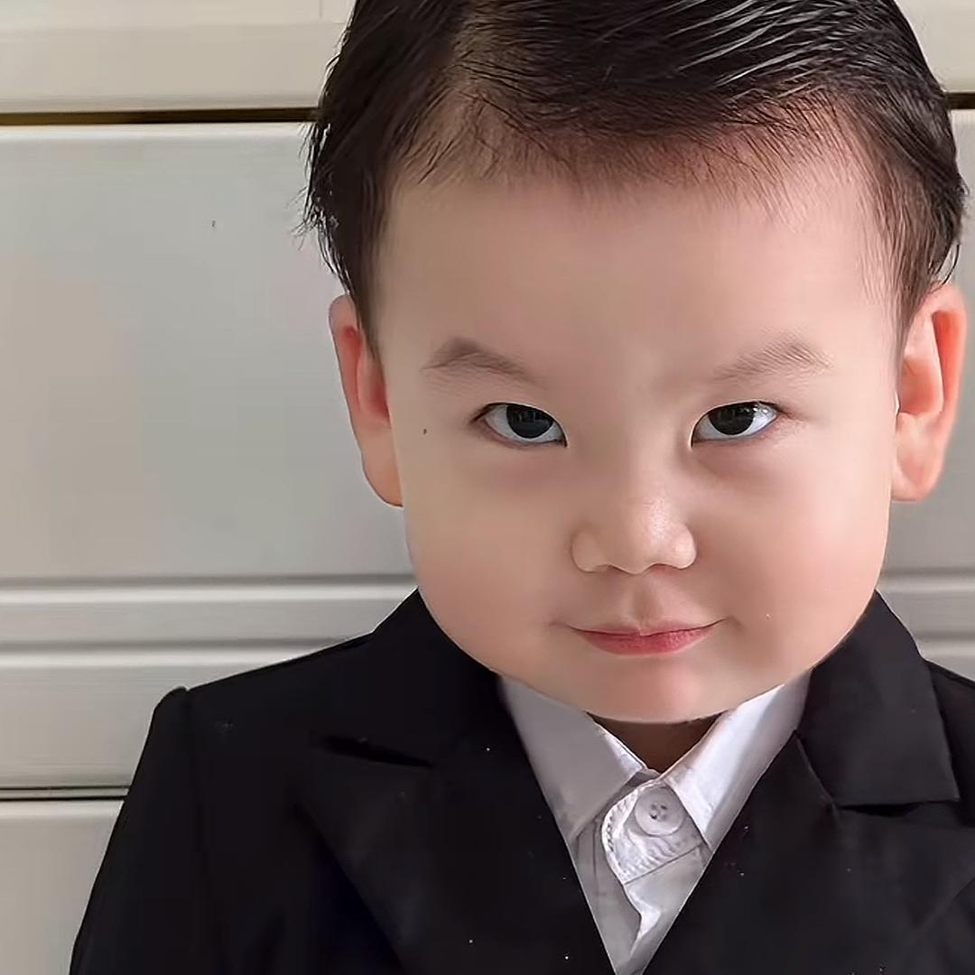 坐拖拉机上月球