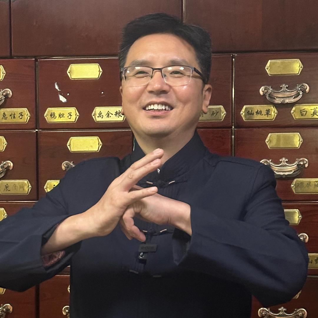 脉三指马先生