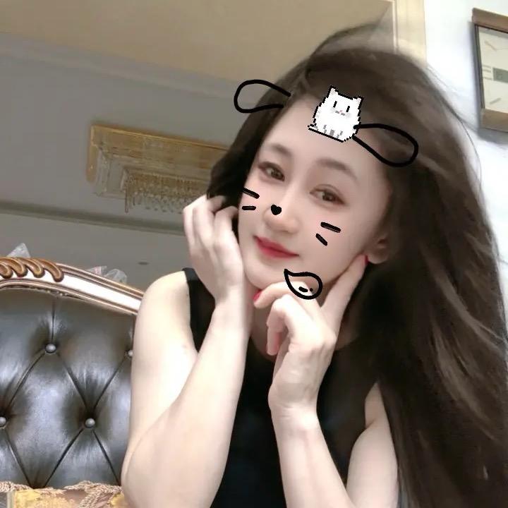 a华💋💋