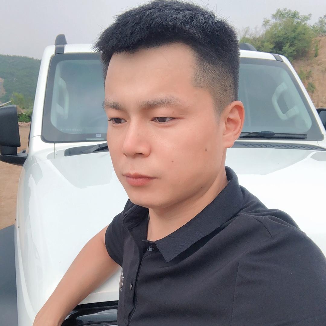 尉氏萌弟二手车