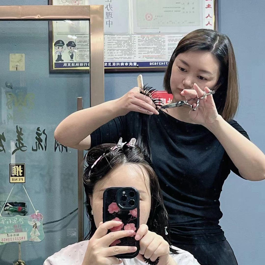 爱尚造型.南川女发型师（关必回）