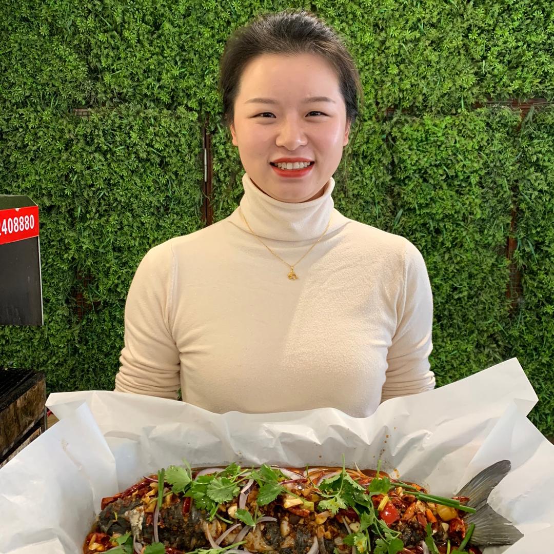 华飞烤鱼总部