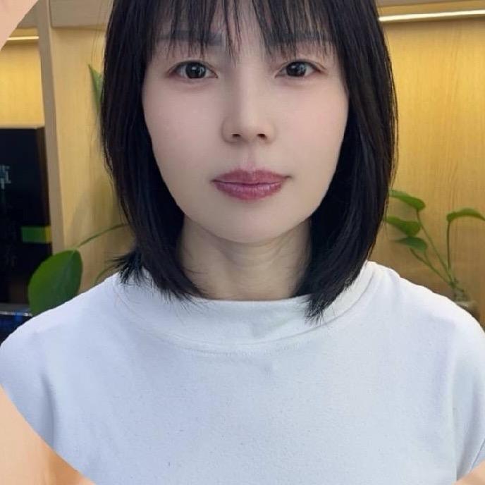 南方美发屋洗剪烫染+眉形设计祛斑祛痣