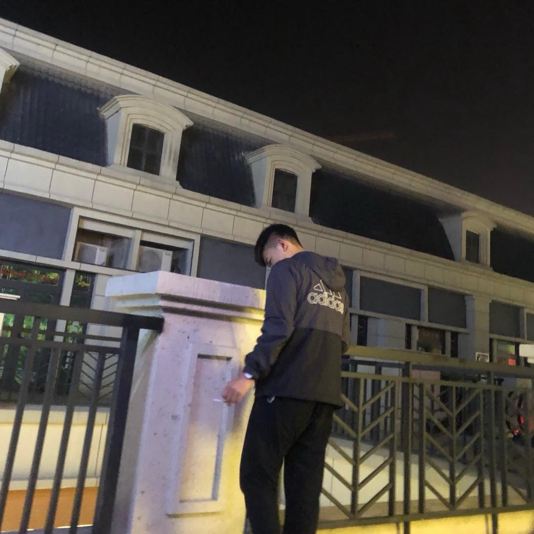 阿伟【乐平路上】