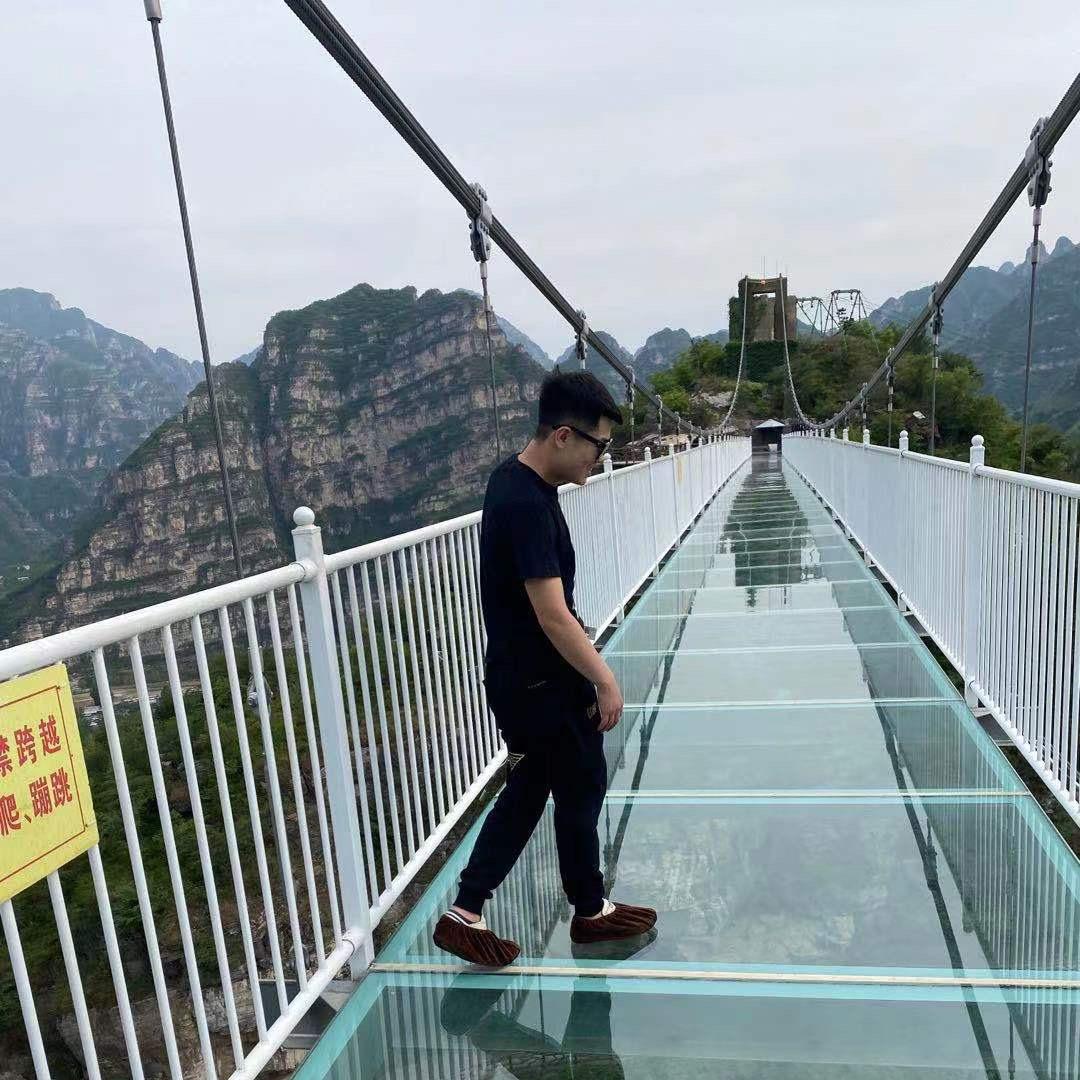 韩某人