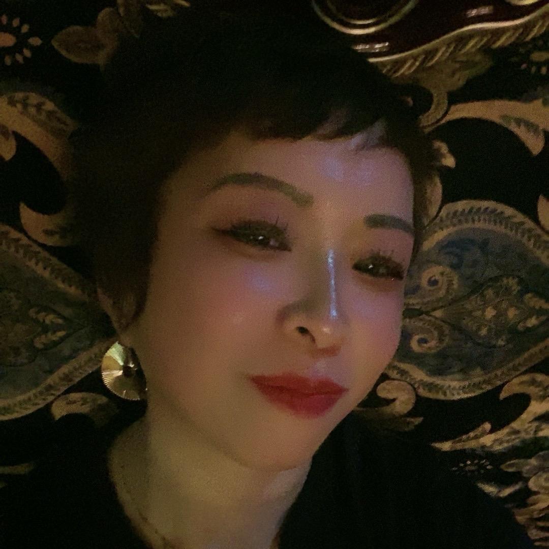 电姐舞蹈