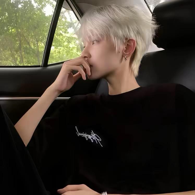 泸州商务小瑞
