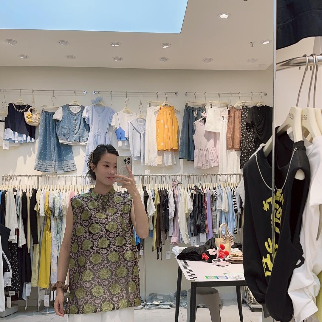 供销一楼 里里studio（绿色鲜花门头