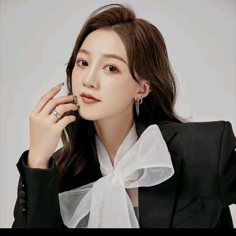 大喜很nice～穿搭