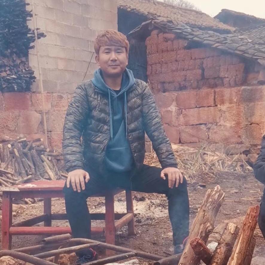 丑男9号
