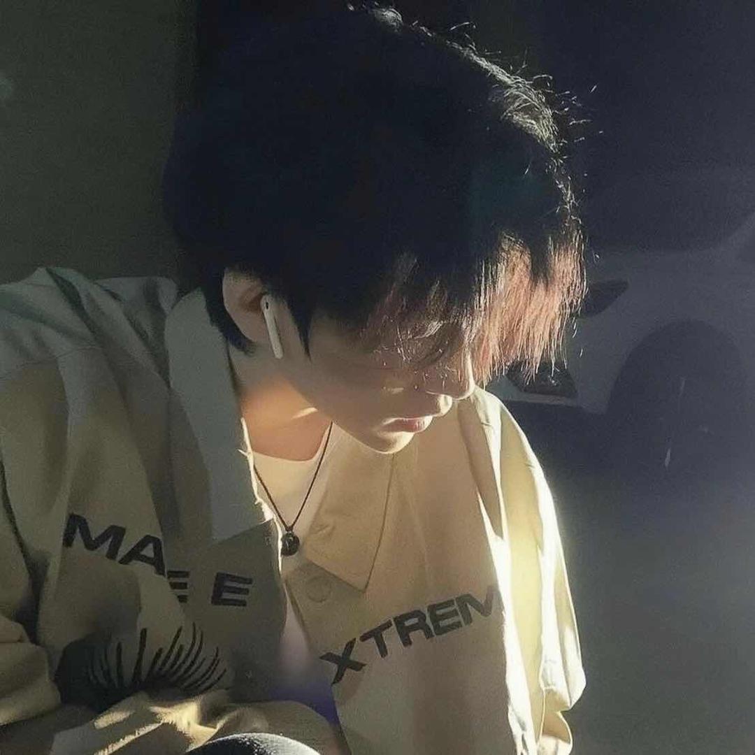 笑啥呢说我听听