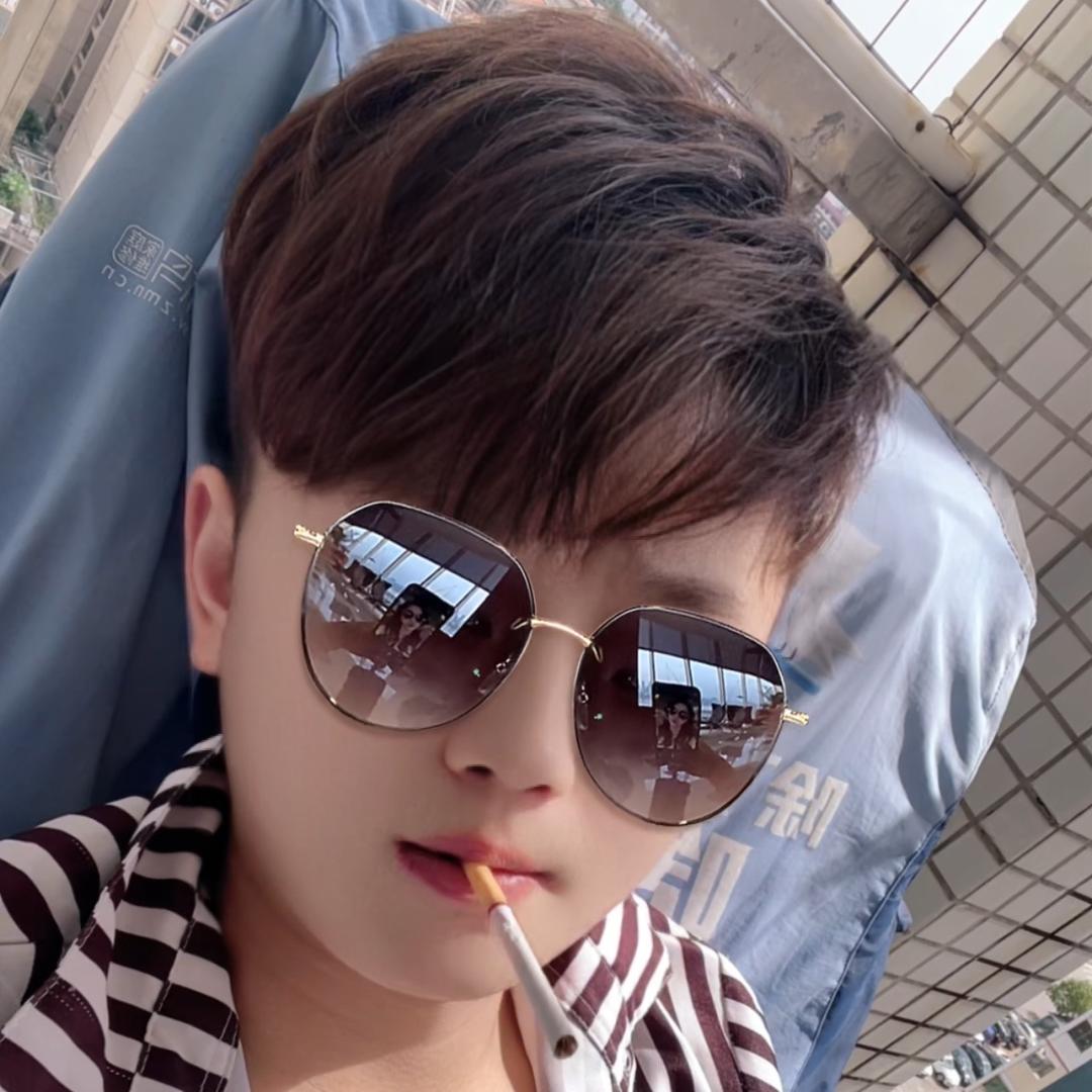 艺彩美发