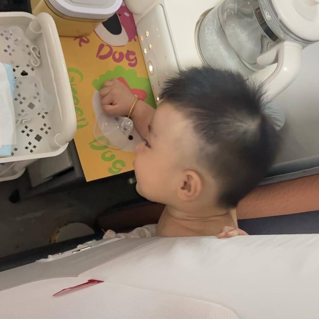 赫一点点.