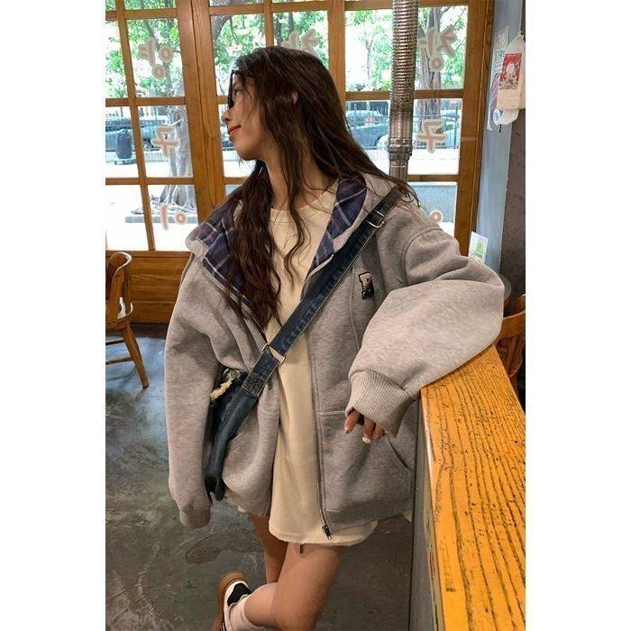 煊煊服装工厂店