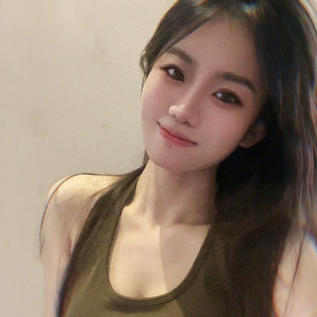 小婷有点呆🎨