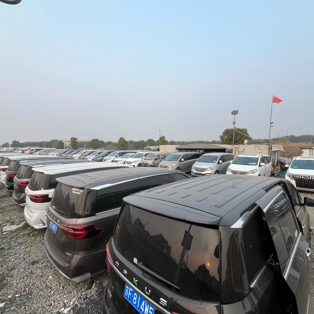 上海小程大通商务车🚗