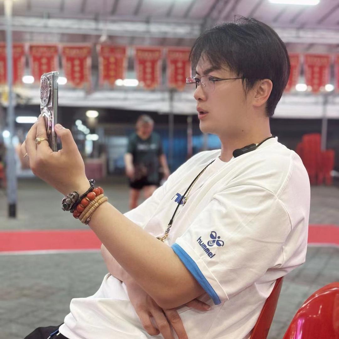 暴走的摊主