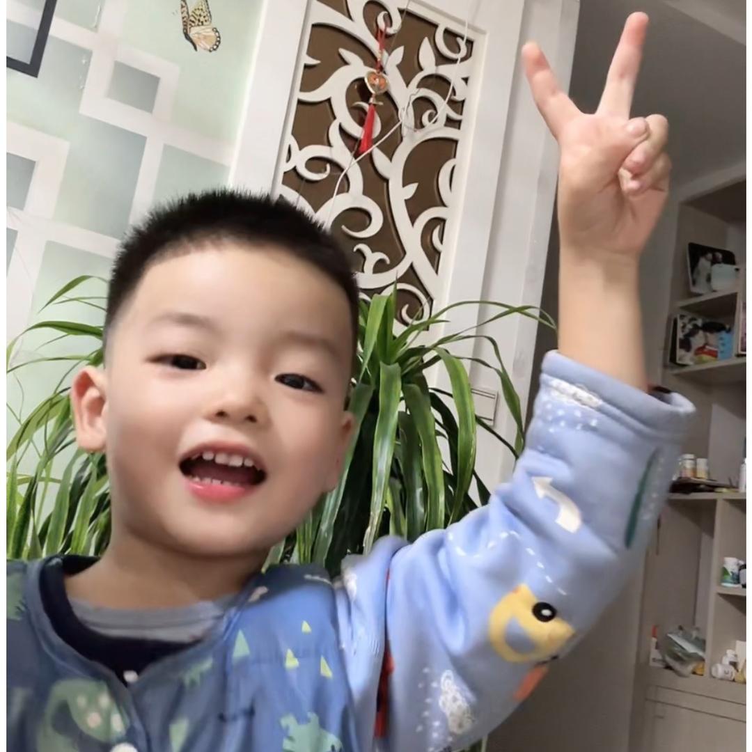 心有朋偏爱