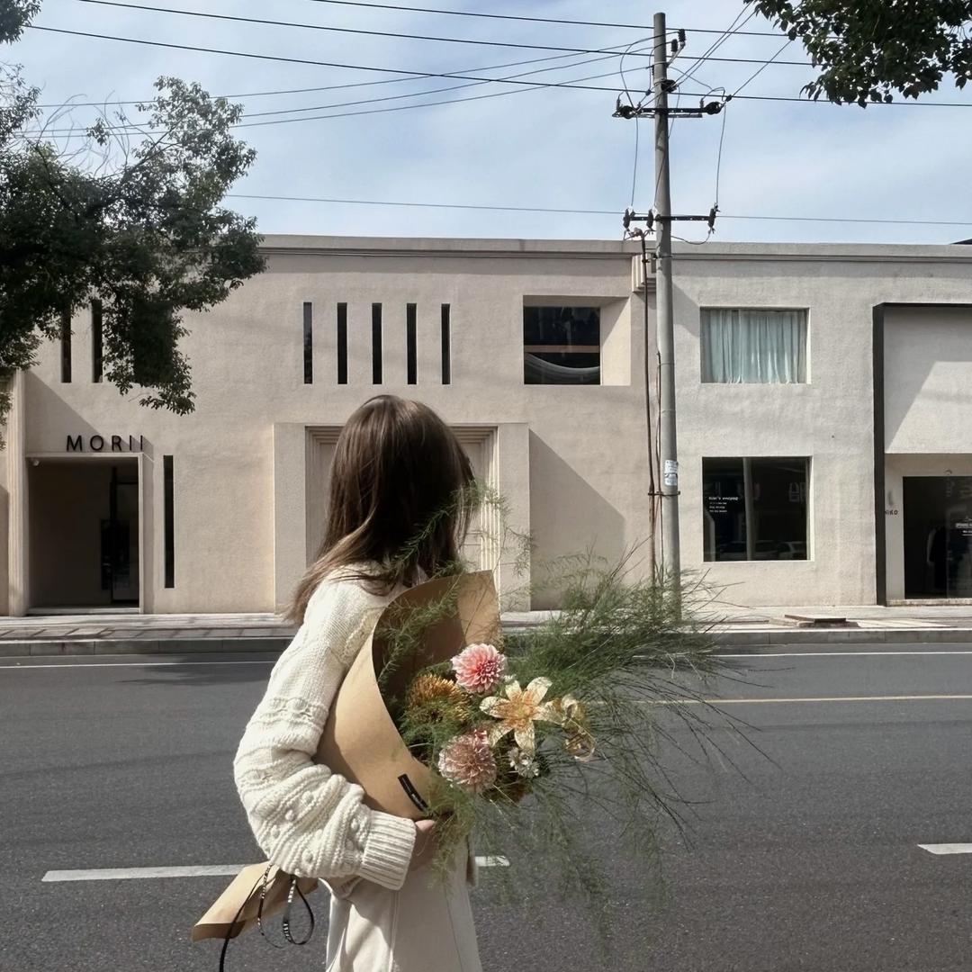 时倾女装店