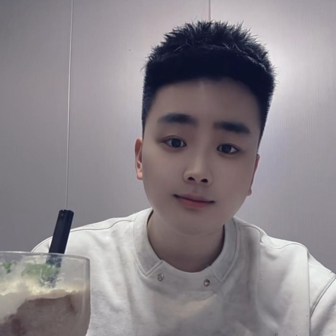 小小薛
