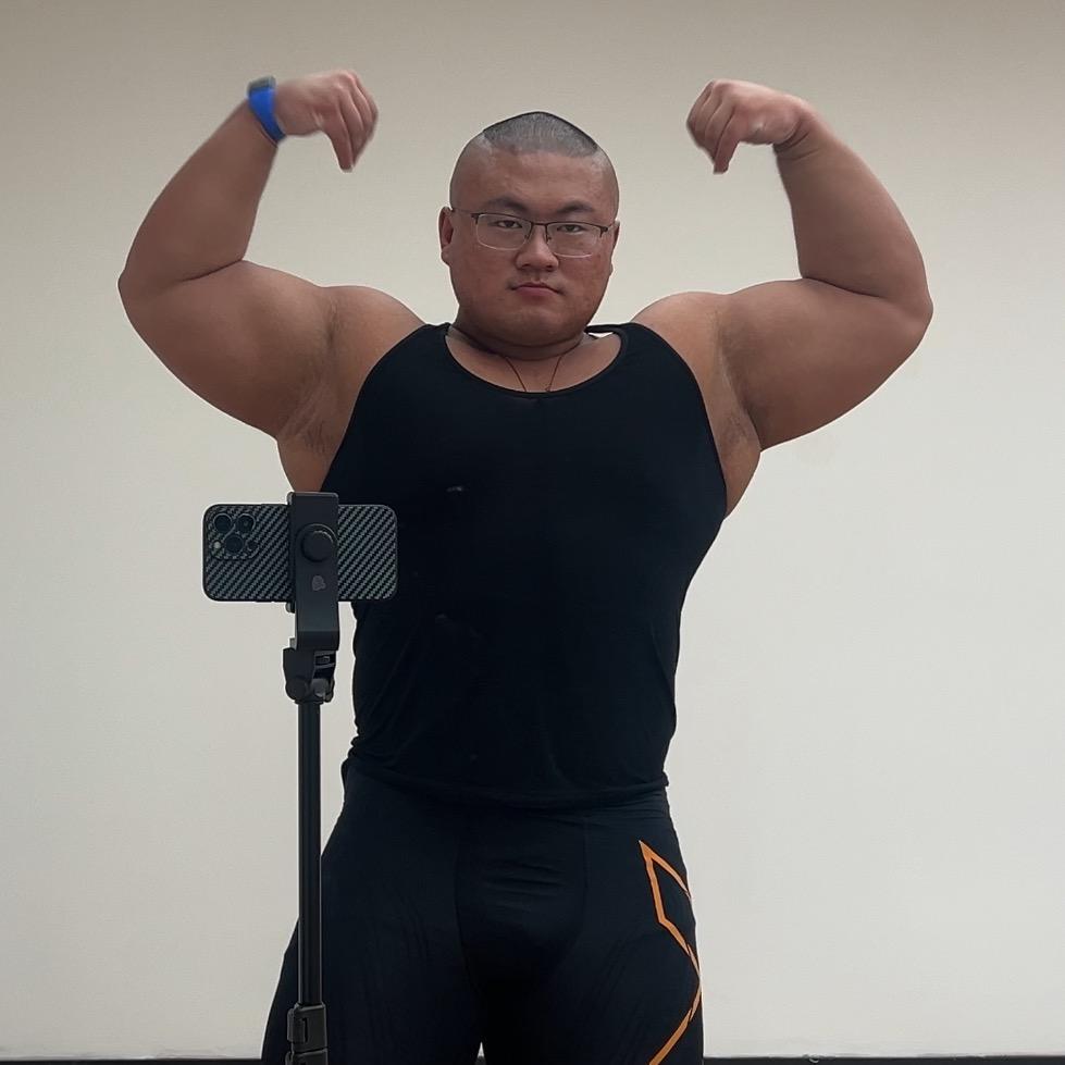 幼稚园最强大笨熊