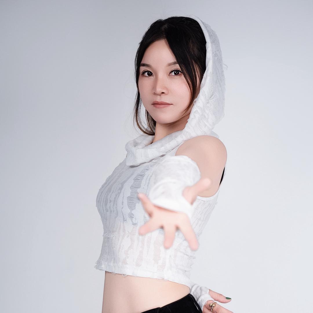 莫莫呢～