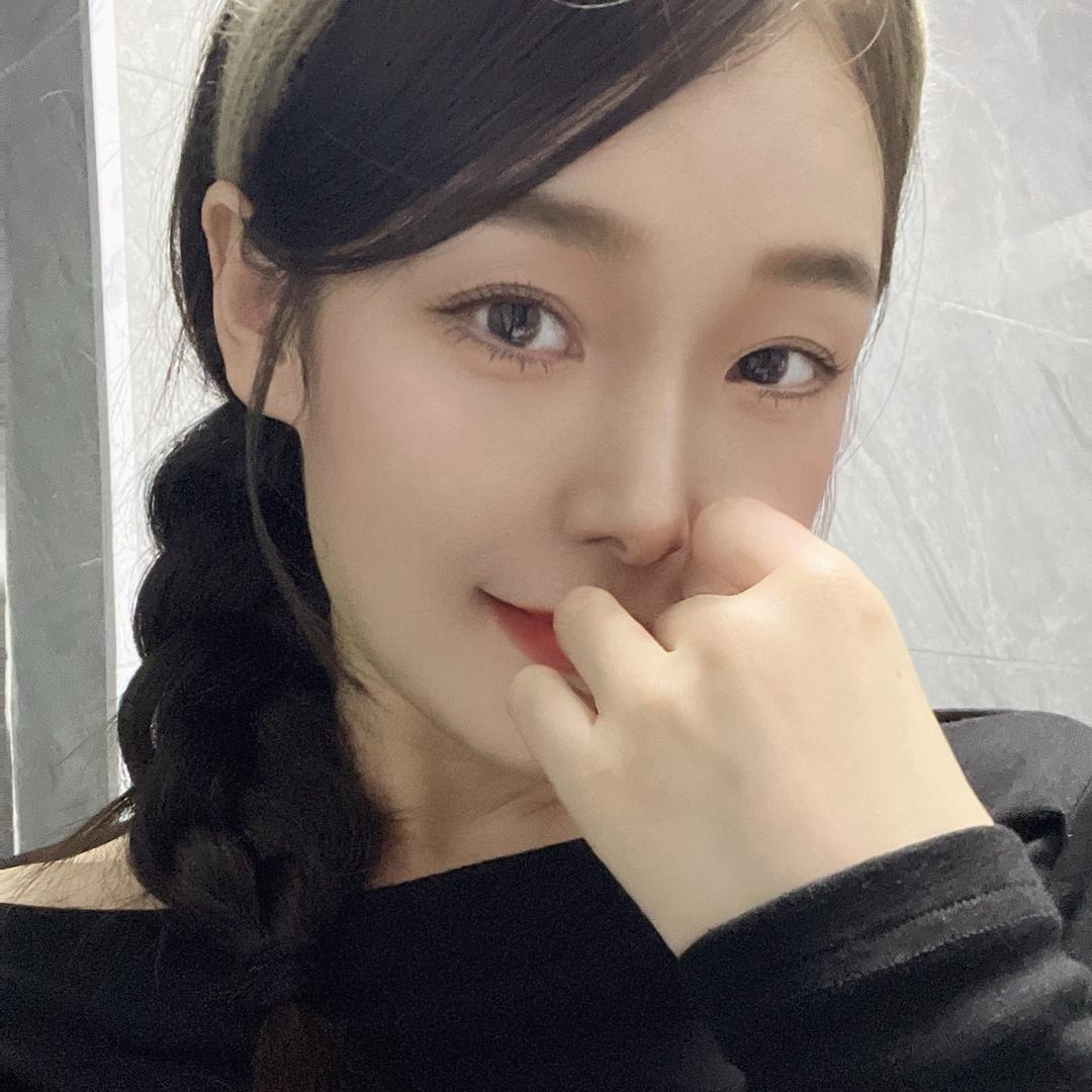 阿芳Mandy