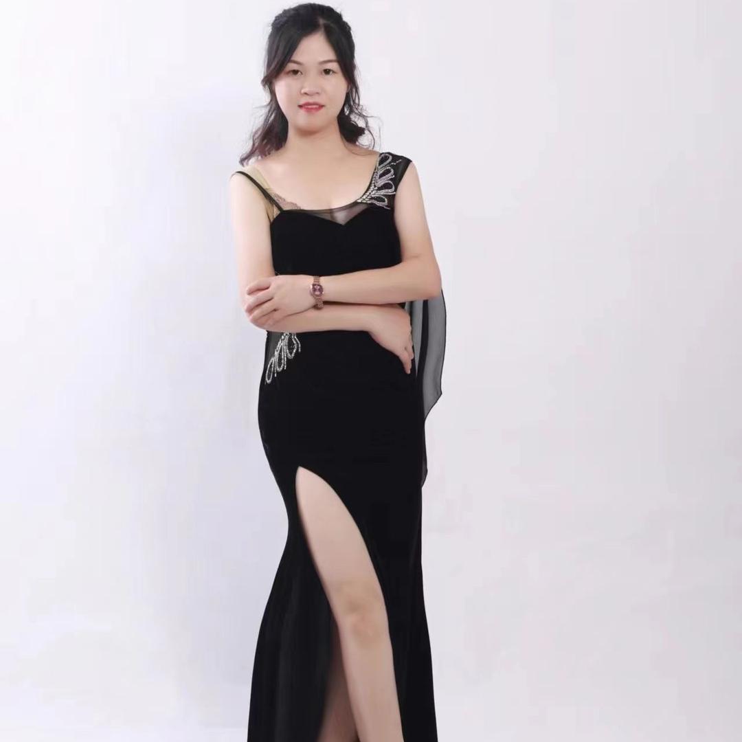 思思《自创业女性》