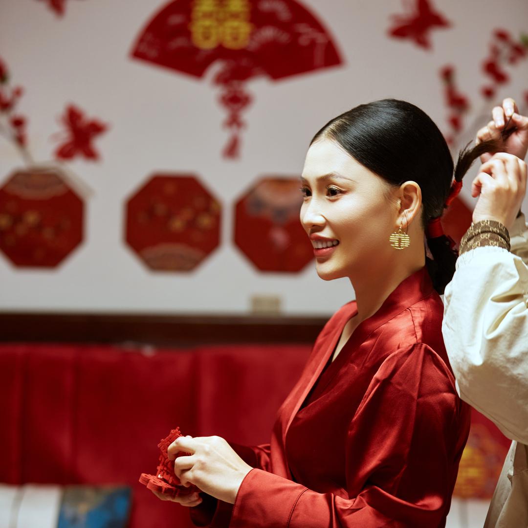 萌，主霓裳（谢小萌）