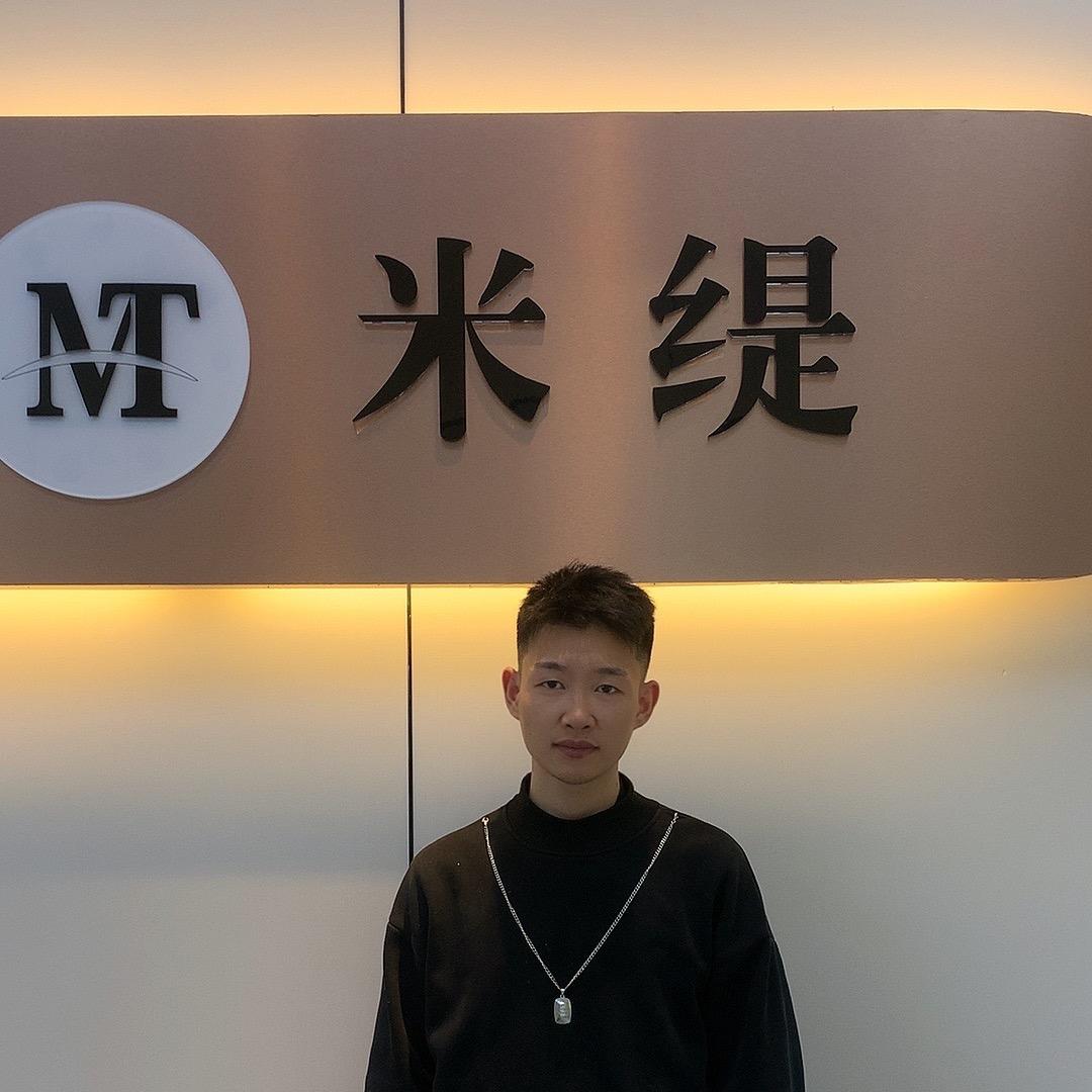 会唱歌的托尼张