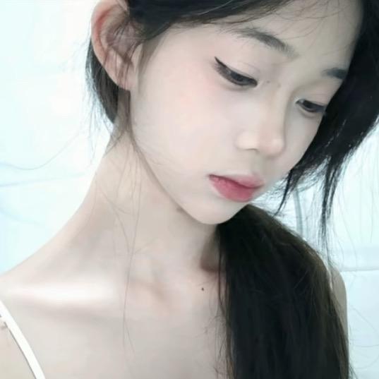 燕子ʸ